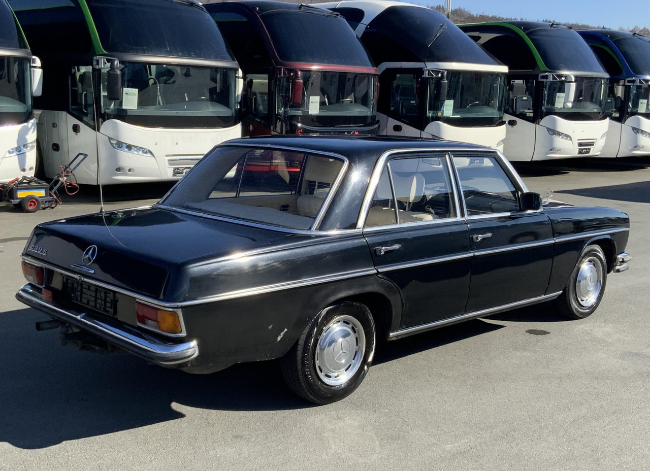 Mercedes-Benz 200 D/8 - سيارة: صور 4 Mercedes-Benz 200 D/8 - سيارة: صور 4