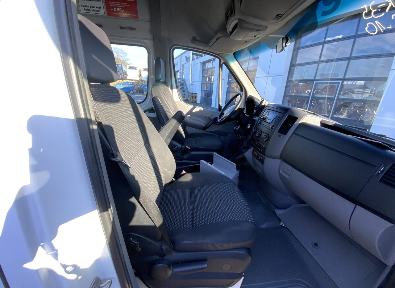 صغيرة, ميكروباص Mercedes-Benz 515 CDI Sprinter: صور 17