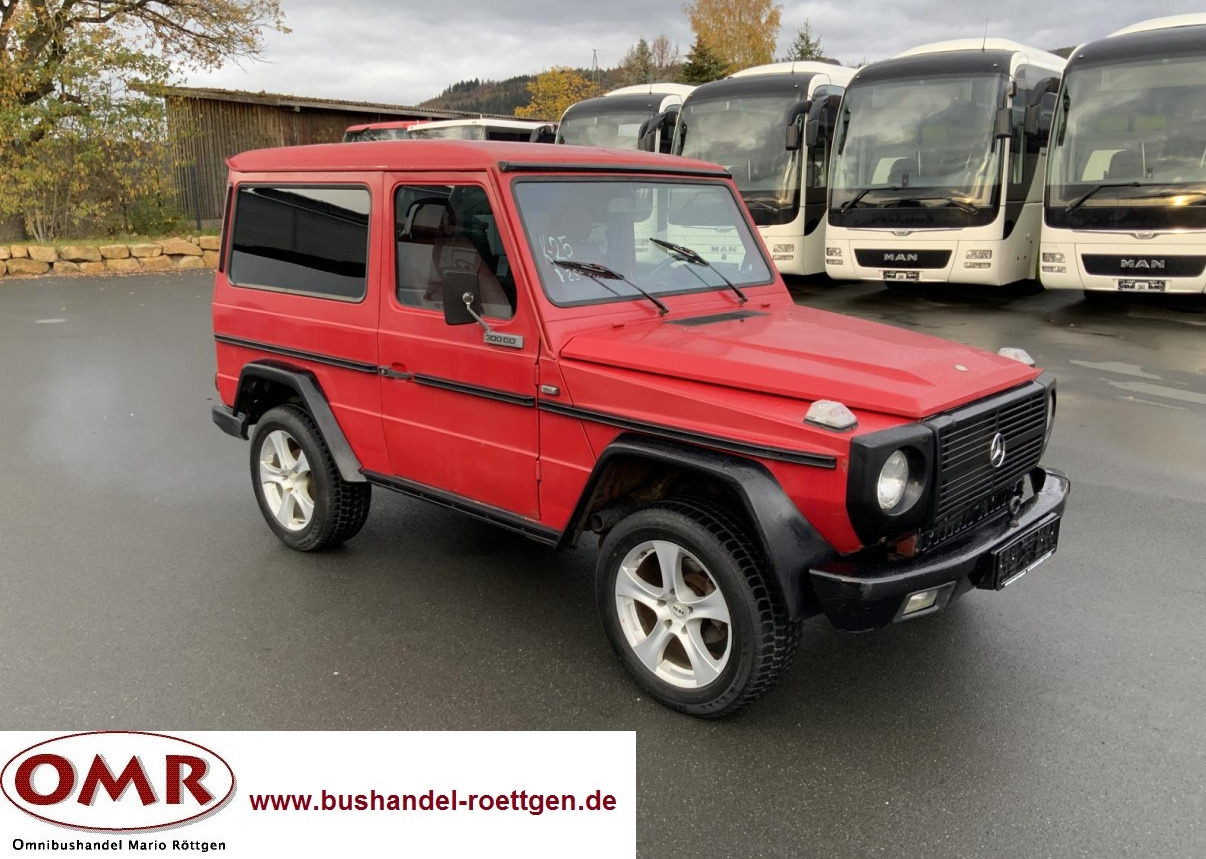 Mercedes-Benz G 300 - سيارة دفع رباعي: صور 1 Mercedes-Benz G 300 - سيارة دفع رباعي: صور 1