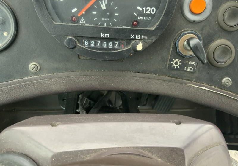 تأجير Mercedes-Benz O 405 Cabrio Mercedes-Benz O 405 Cabrio: صور 19