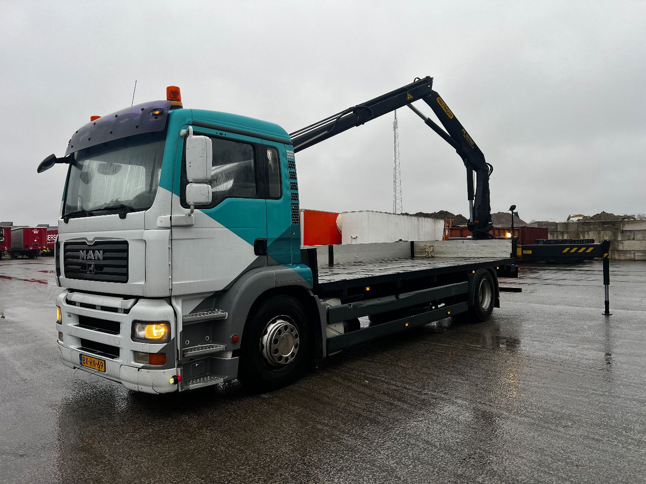 MAN TGA 18.310 met Palfinger PK12000 kraan - شاحنة كرين: صور 1 MAN TGA 18.310 met Palfinger PK12000 kraan - شاحنة كرين: صور 1