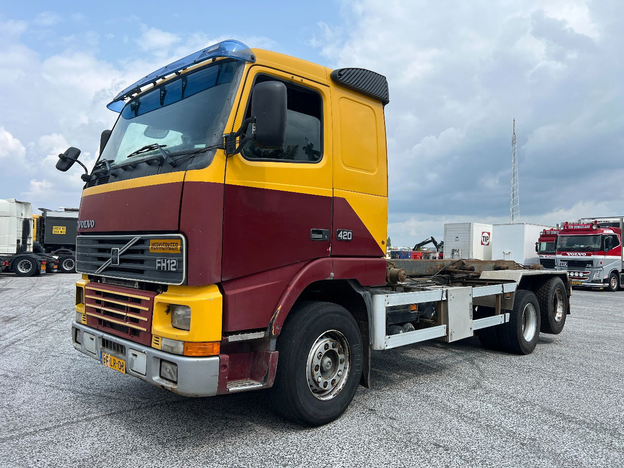 Volvo FH 12.380 6x2, NCH, Euro2, Full Steel - شاحنات الحاويات/ جسم علوي قابل للتغيير شاحنة: صور 1 Volvo FH 12.380 6x2, NCH, Euro2, Full Steel - شاحنات الحاويات/ جسم علوي قابل للتغيير شاحنة: صور 1