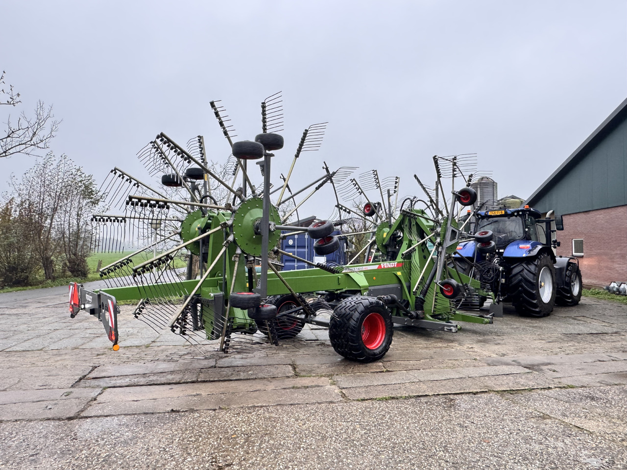 Fendt Former 14055 Pro - لمّامَة القش: صور 4 Fendt Former 14055 Pro - لمّامَة القش: صور 4