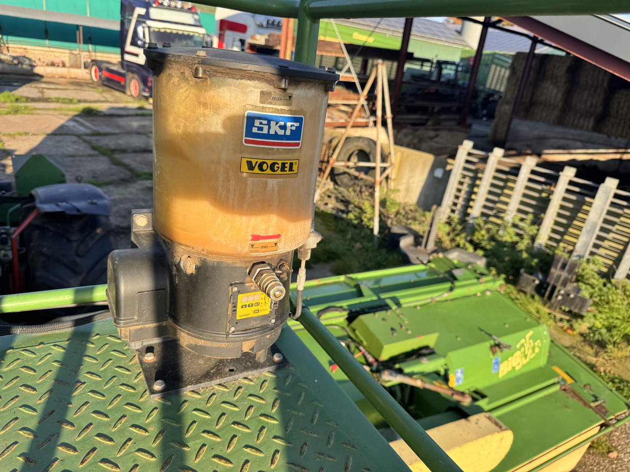 جزازة KRONE Big M II CV: صور 16 جزازة KRONE Big M II CV: صور 16