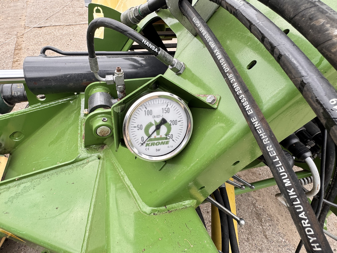 جزازة KRONE Easycut B1000 CV + F360 CV: صور 10