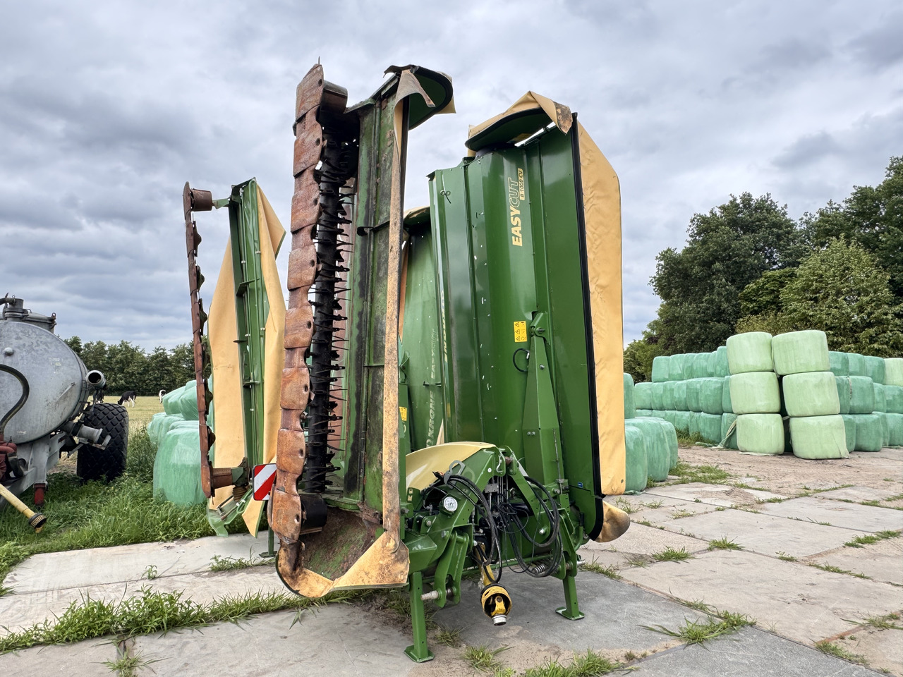 جزازة KRONE Easycut B1000 CV + F360 CV: صور 24