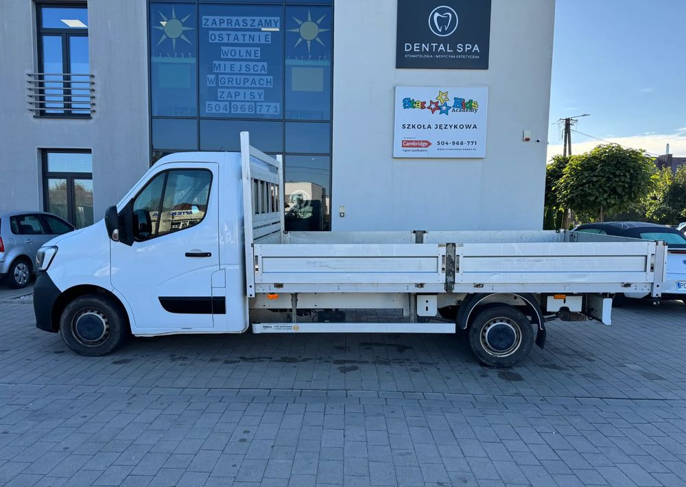 الشاحنات الصغيرة المسطحة Renault Master: صور 8