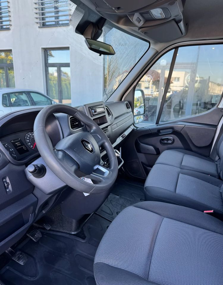 الشاحنات الصغيرة المسطحة Renault Master: صور 10