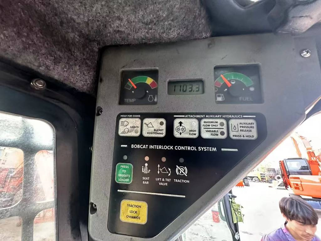 Bobcat S 185 - شيول صغير: صور 4 Bobcat S 185 - شيول صغير: صور 4