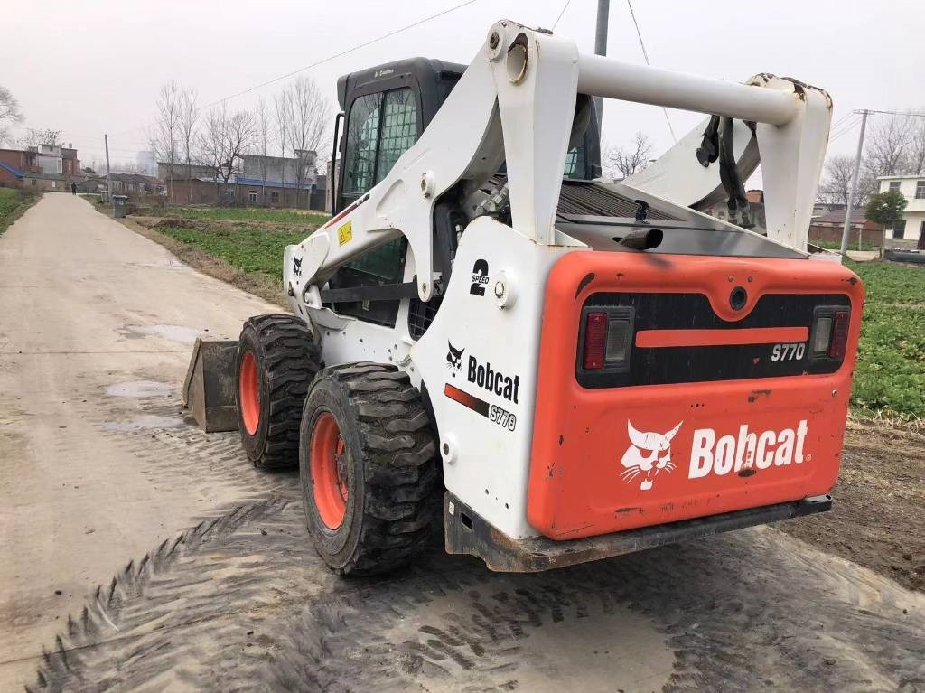 Bobcat T 770 - شيول صغير: صور 4 Bobcat T 770 - شيول صغير: صور 4