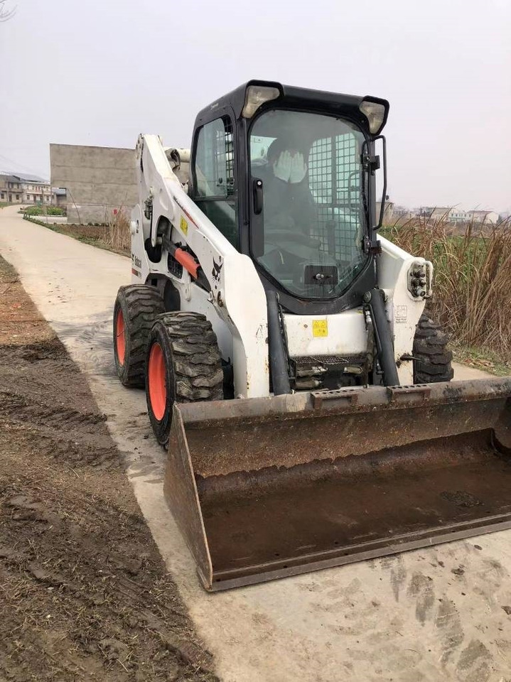 Bobcat T 770 - شيول صغير: صور 3 Bobcat T 770 - شيول صغير: صور 3