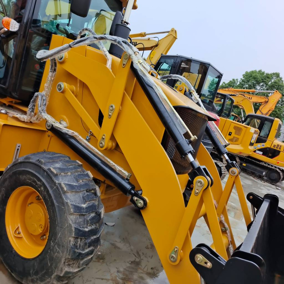 CAT 100% new caterpillar 420 F - حفار متعدد الاستخدام: صور 5 CAT 100% new caterpillar 420 F - حفار متعدد الاستخدام: صور 5