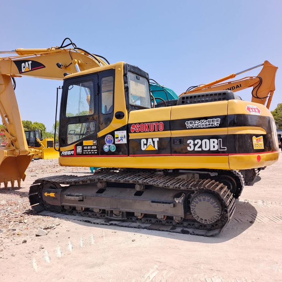 CAT 320 B L - حفارات زحافة: صور 1 CAT 320 B L - حفارات زحافة: صور 1