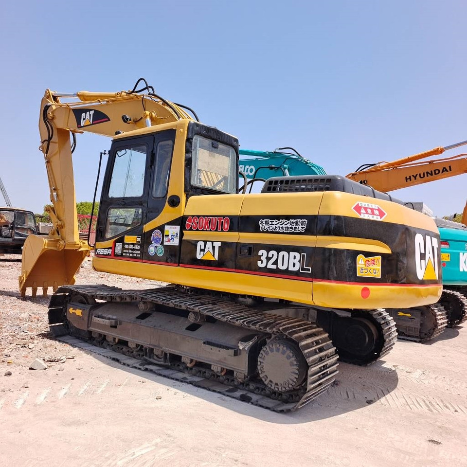 CAT 320 B L - حفارات زحافة: صور 4 CAT 320 B L - حفارات زحافة: صور 4