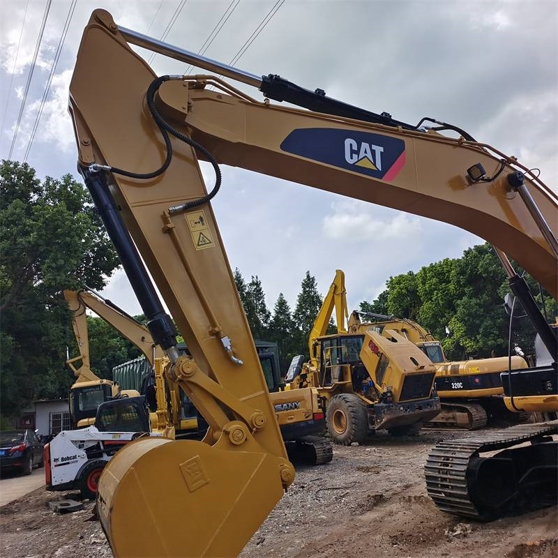 CAT 320 D L - حفارات زحافة: صور 3 CAT 320 D L - حفارات زحافة: صور 3
