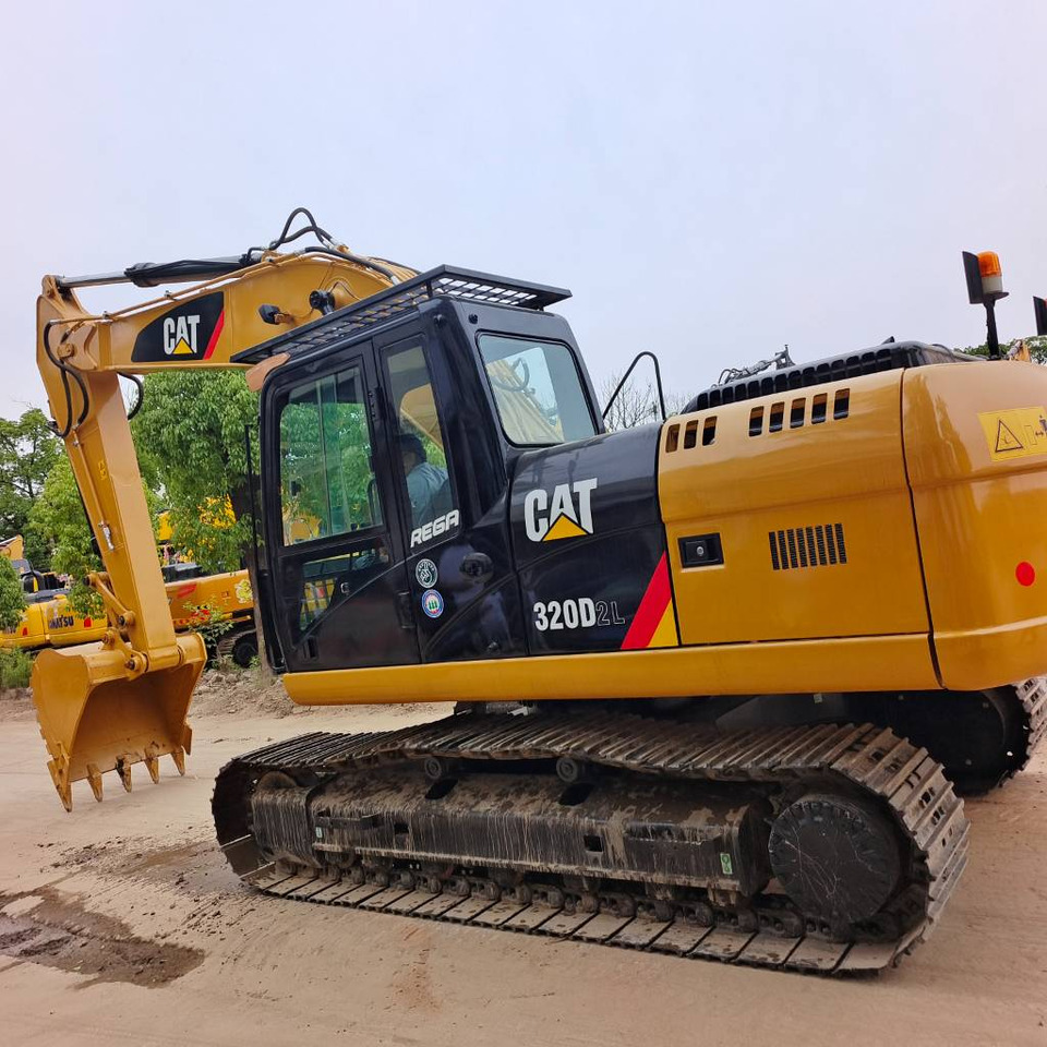 CAT 320 D2L - حفارات زحافة: صور 2 CAT 320 D2L - حفارات زحافة: صور 2