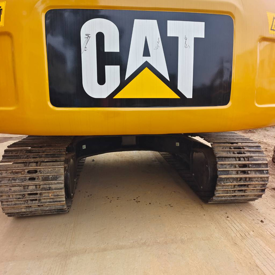 CAT 320 D2L - حفارات زحافة: صور 5 CAT 320 D2L - حفارات زحافة: صور 5