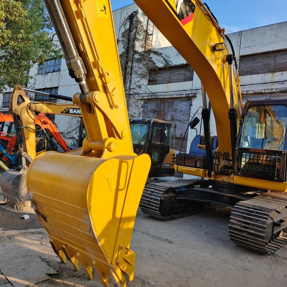 CAT 320 D2 - حفارات زحافة: صور 3 CAT 320 D2 - حفارات زحافة: صور 3