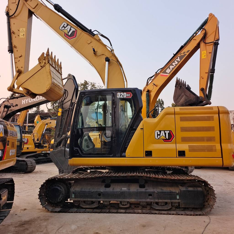 CAT 320 GC - حفارات زحافة: صور 1 CAT 320 GC - حفارات زحافة: صور 1