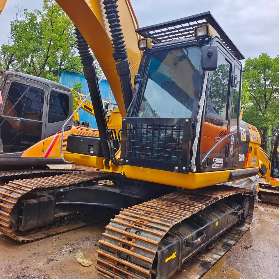 CAT 320D2 - حفارات زحافة: صور 3 CAT 320D2 - حفارات زحافة: صور 3
