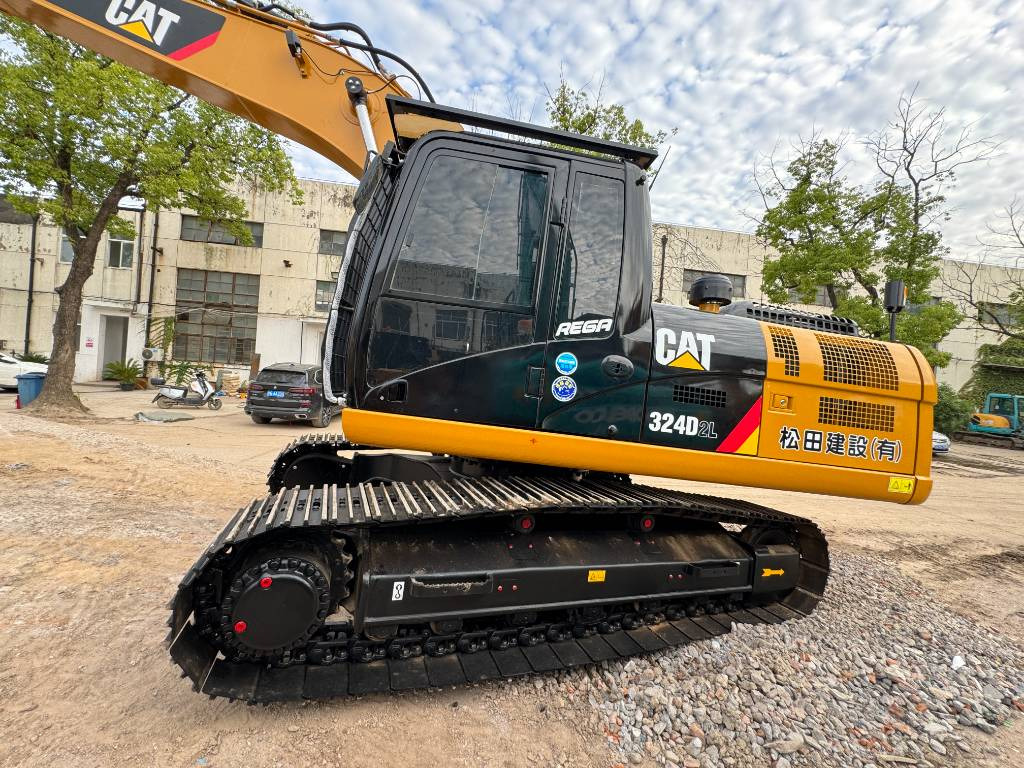 CAT 324 D2 L - حفارات زحافة: صور 1 CAT 324 D2 L - حفارات زحافة: صور 1