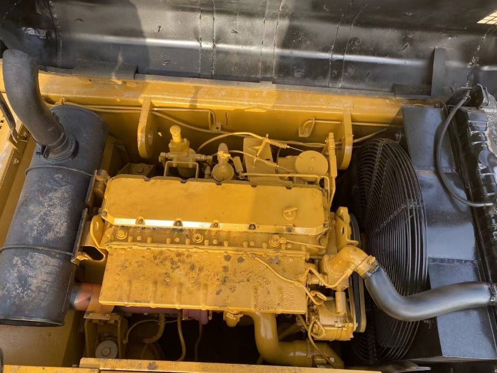 CAT 330 B L - حفارات زحافة: صور 5 CAT 330 B L - حفارات زحافة: صور 5