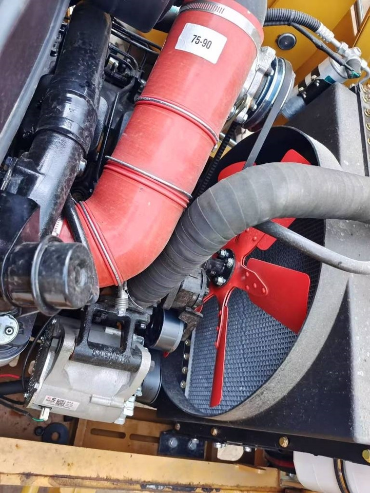 CAT 420 F BRAND NEW MACHINE - حفار متعدد الاستخدام: صور 2 CAT 420 F BRAND NEW MACHINE - حفار متعدد الاستخدام: صور 2