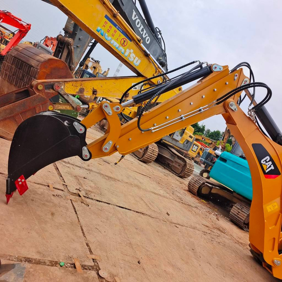 CAT 430 F 100% New - حفار متعدد الاستخدام: صور 5 CAT 430 F 100% New - حفار متعدد الاستخدام: صور 5