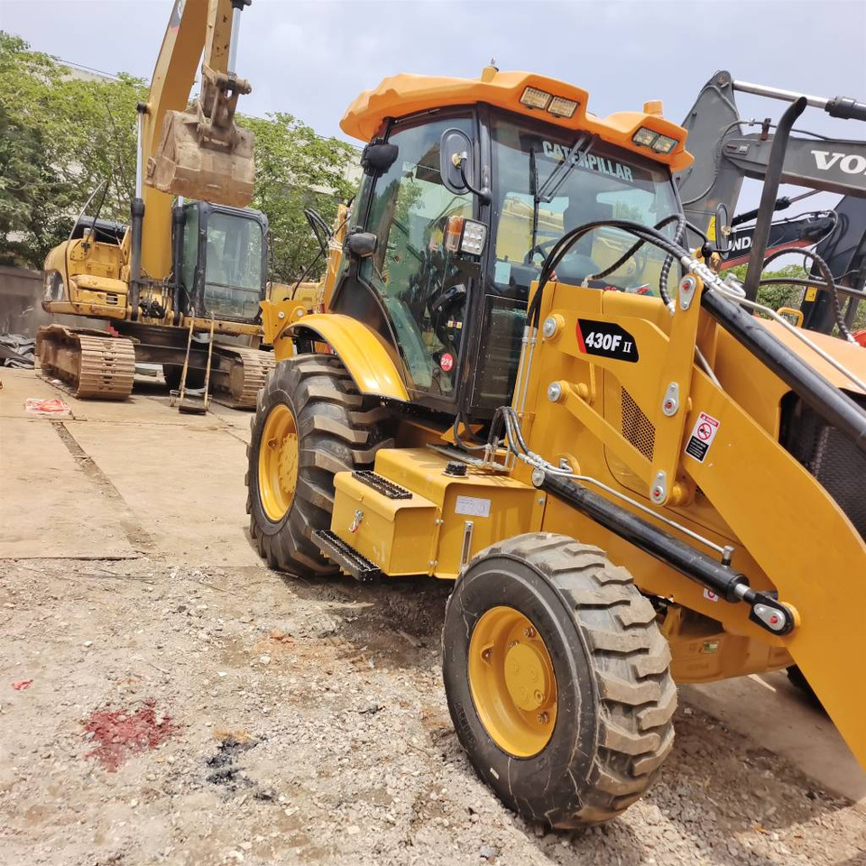 CAT 430 F 100% New - حفار متعدد الاستخدام: صور 1 CAT 430 F 100% New - حفار متعدد الاستخدام: صور 1