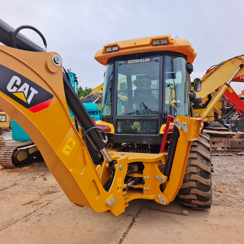 CAT 430 F 100% New - حفار متعدد الاستخدام: صور 5 CAT 430 F 100% New - حفار متعدد الاستخدام: صور 5