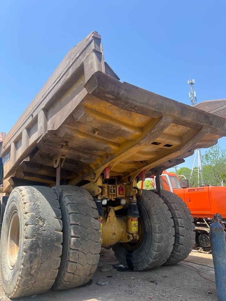 CAT 773 F - شاحنة قلابة للمحاجر: صور 5 CAT 773 F - شاحنة قلابة للمحاجر: صور 5