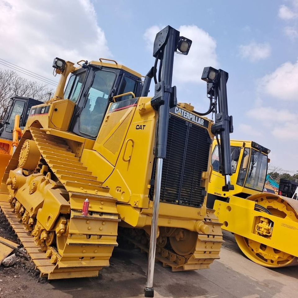 CAT D 8 T - بلدوزر: صور 1 CAT D 8 T - بلدوزر: صور 1