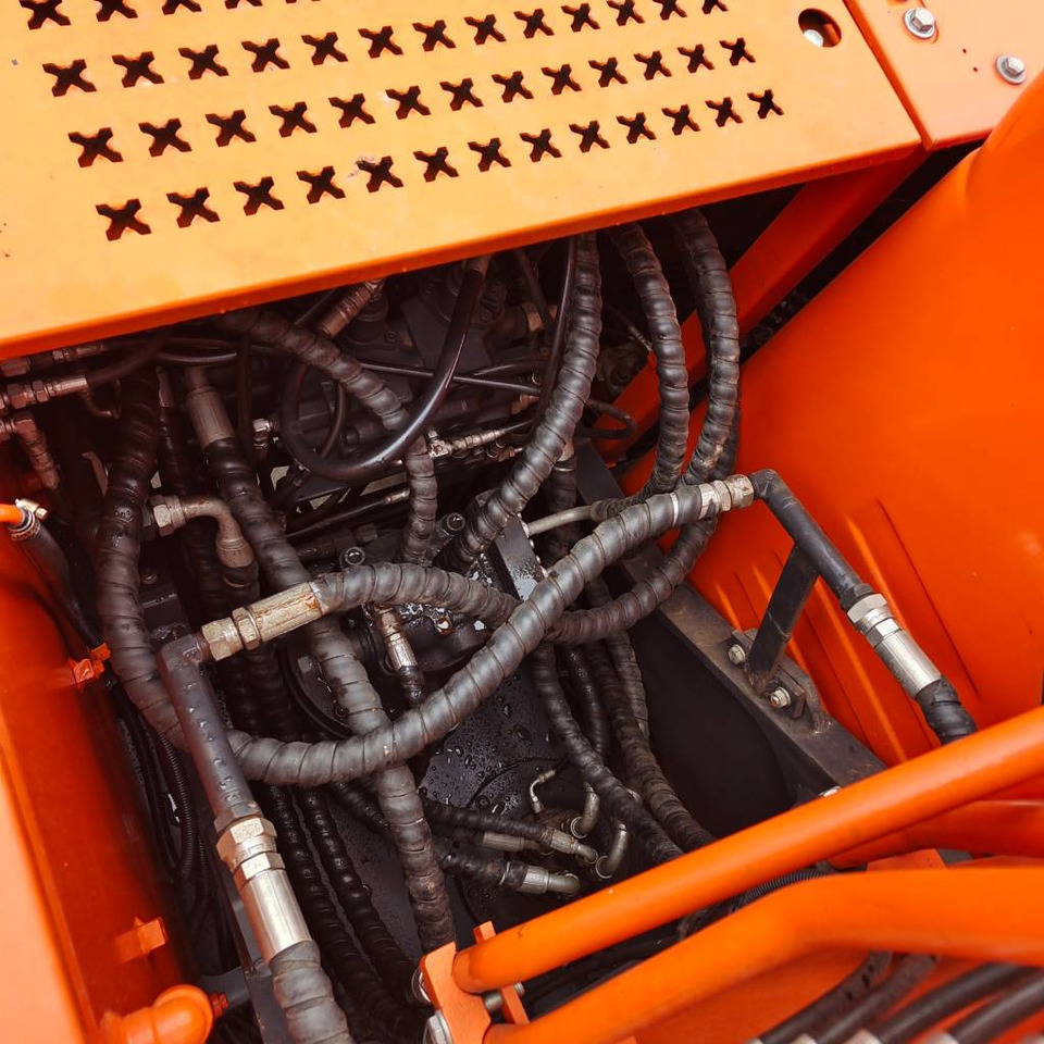 Doosan DX 150 LC - حفارات زحافة: صور 5 Doosan DX 150 LC - حفارات زحافة: صور 5