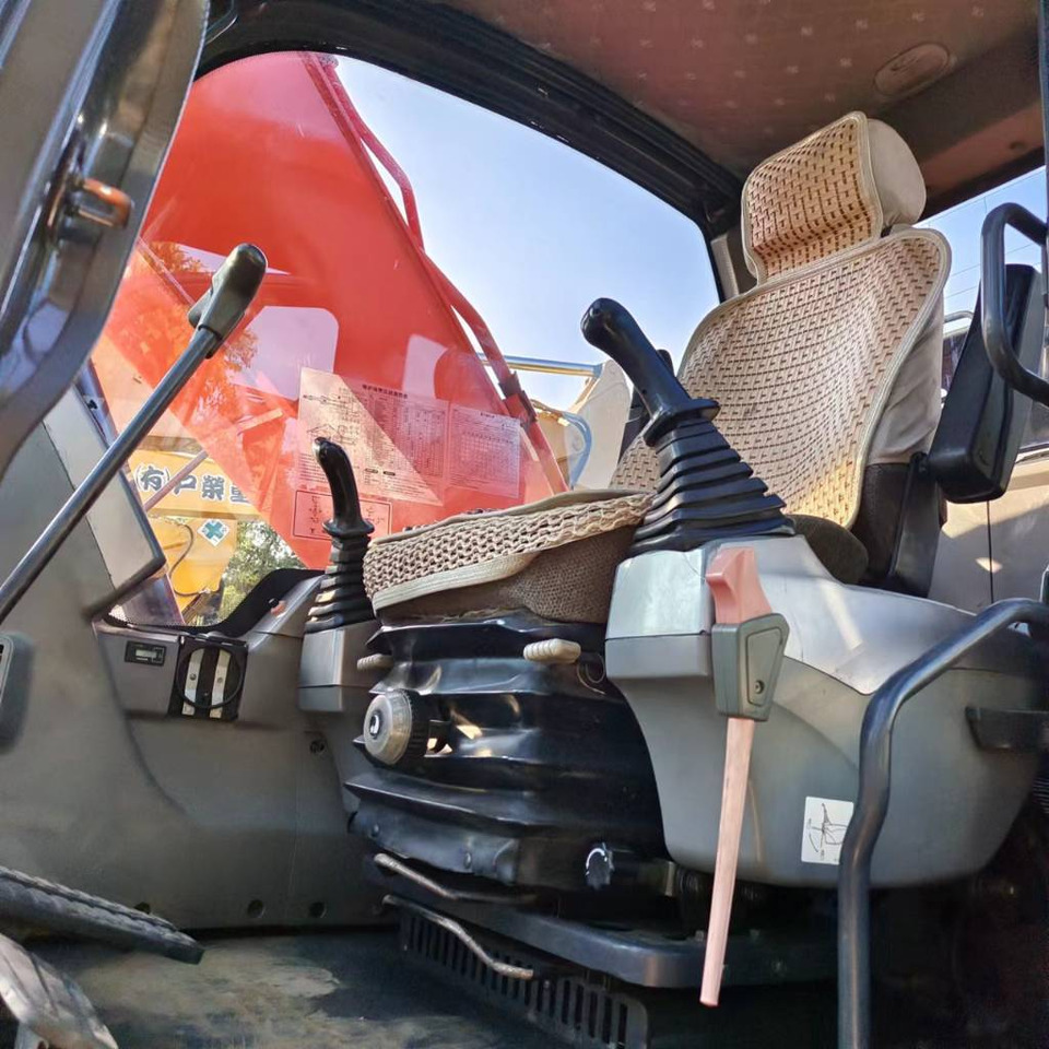 Doosan DX 225 LC - حفارات زحافة: صور 4 Doosan DX 225 LC - حفارات زحافة: صور 4
