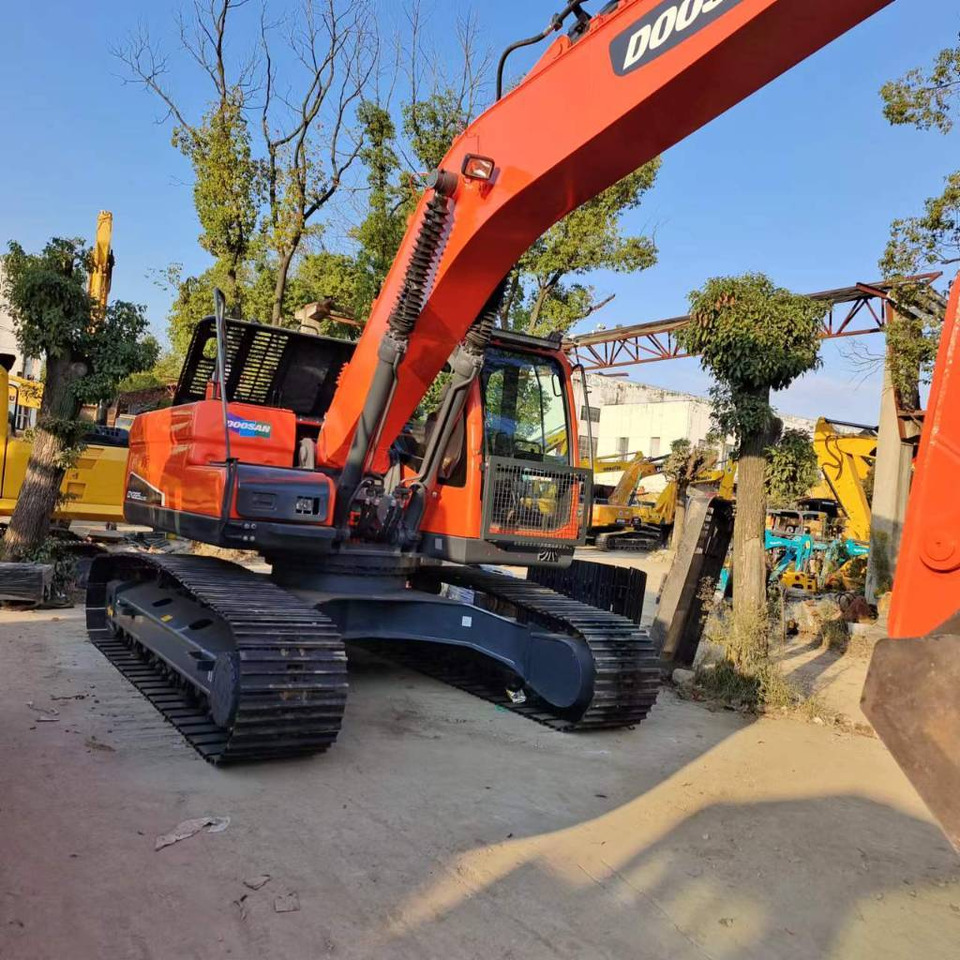 Doosan DX 225 LC - حفارات زحافة: صور 2 Doosan DX 225 LC - حفارات زحافة: صور 2