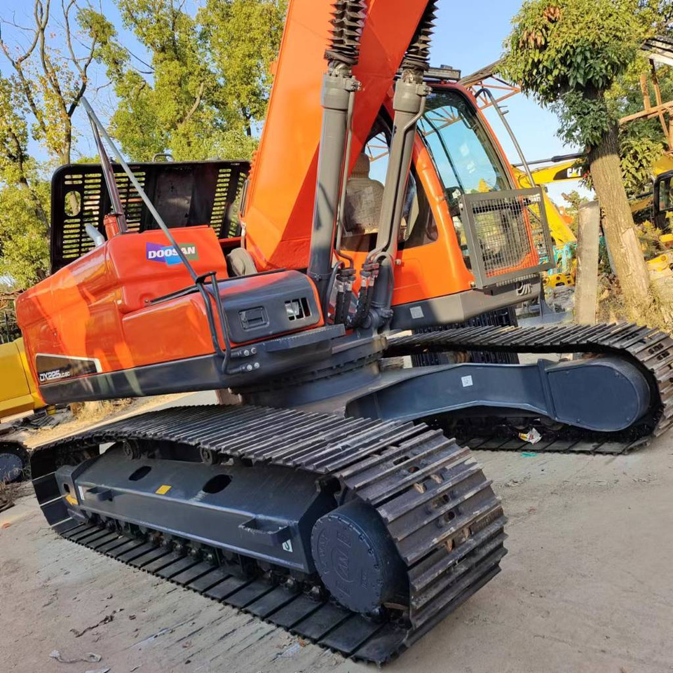Doosan DX 225 LC - حفارات زحافة: صور 3 Doosan DX 225 LC - حفارات زحافة: صور 3