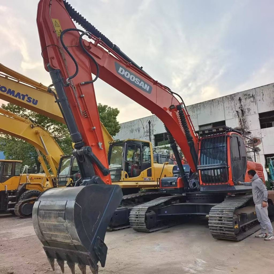 Doosan DX 300 LC - حفارات زحافة: صور 1 Doosan DX 300 LC - حفارات زحافة: صور 1
