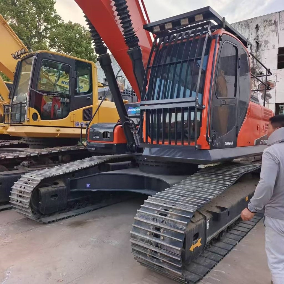 Doosan DX 300 LC - حفارات زحافة: صور 3 Doosan DX 300 LC - حفارات زحافة: صور 3