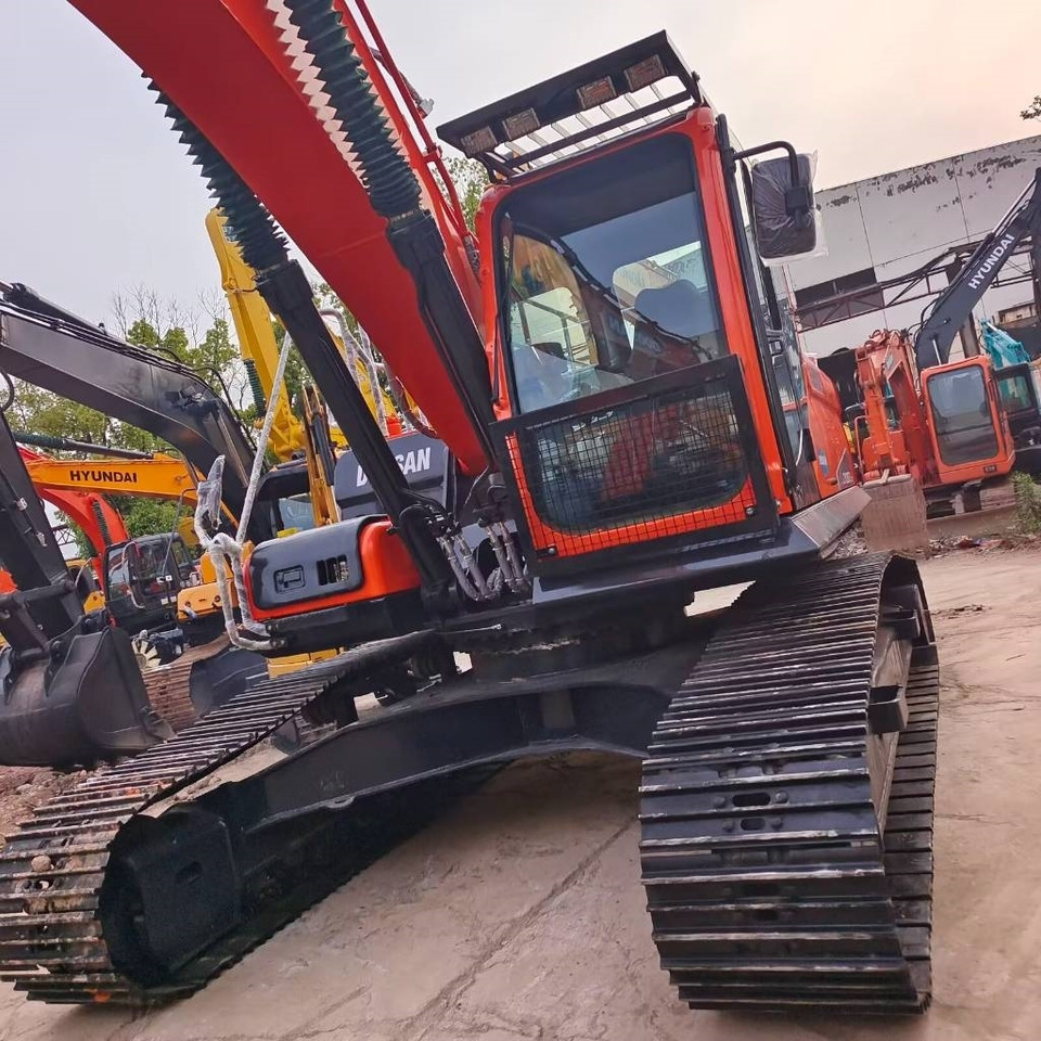 Doosan DX 300 LC - حفارات زحافة: صور 3 Doosan DX 300 LC - حفارات زحافة: صور 3
