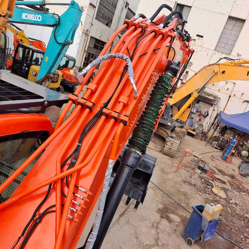 Doosan DX 300 - حفارات زحافة: صور 4 Doosan DX 300 - حفارات زحافة: صور 4