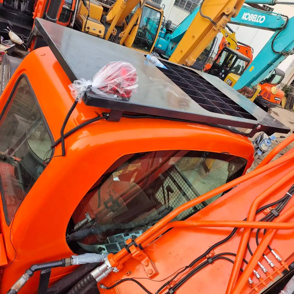 Doosan DX 300 - حفارات زحافة: صور 5 Doosan DX 300 - حفارات زحافة: صور 5