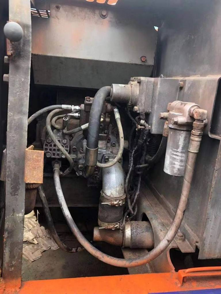 تأجير  Hitachi EX 120-3 Hitachi EX 120-3: صور 7
