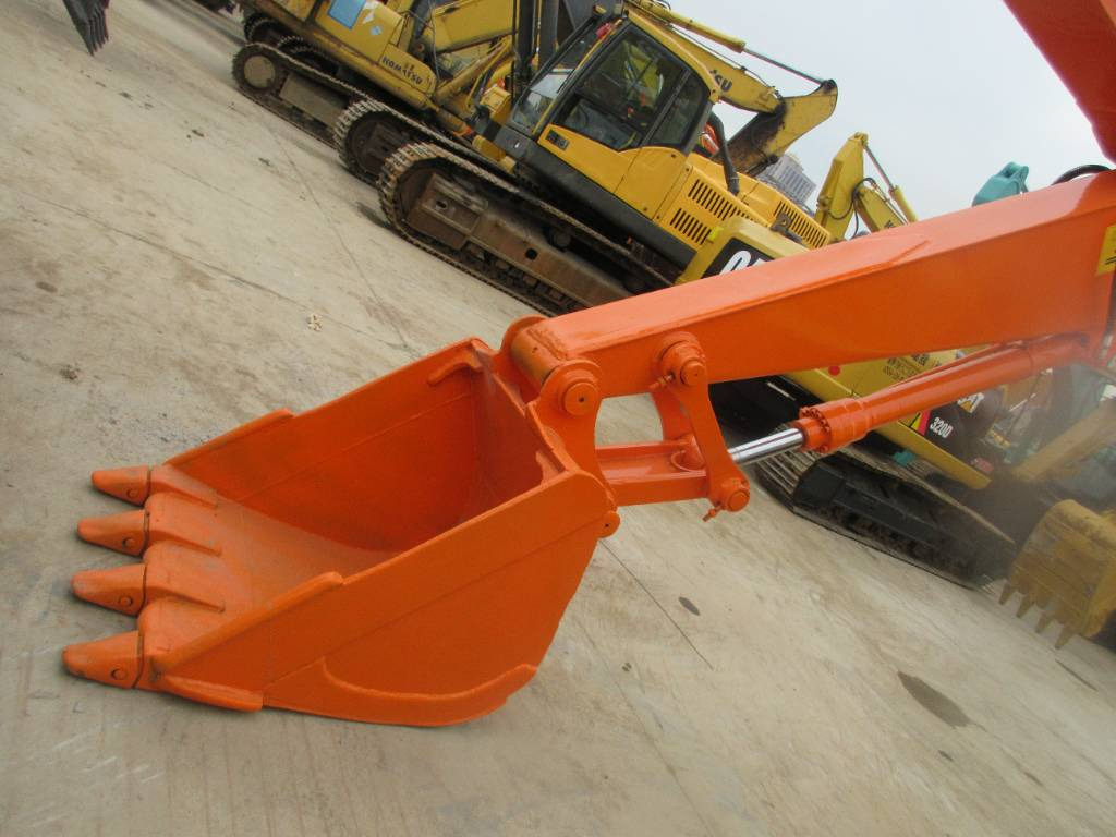تأجير  Hitachi EX 120-3 Hitachi EX 120-3: صور 23