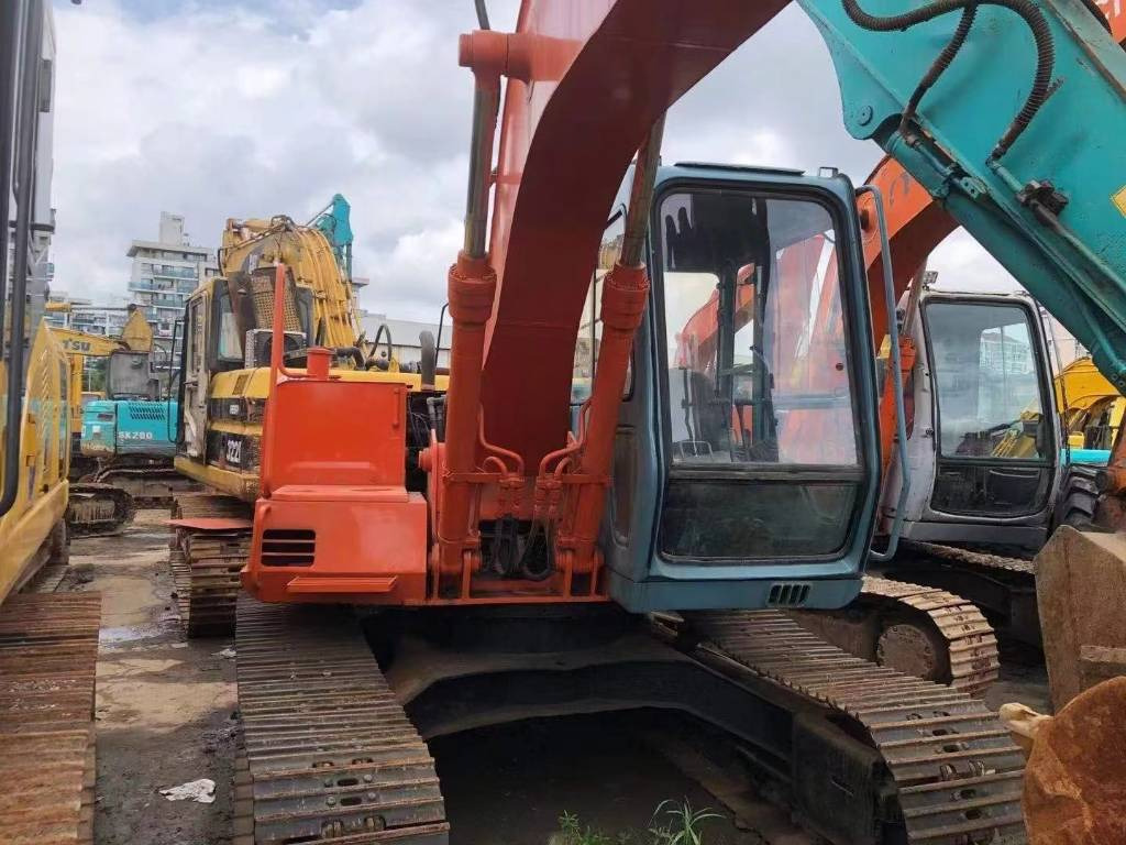 تأجير  Hitachi EX 120-3 Hitachi EX 120-3: صور 6