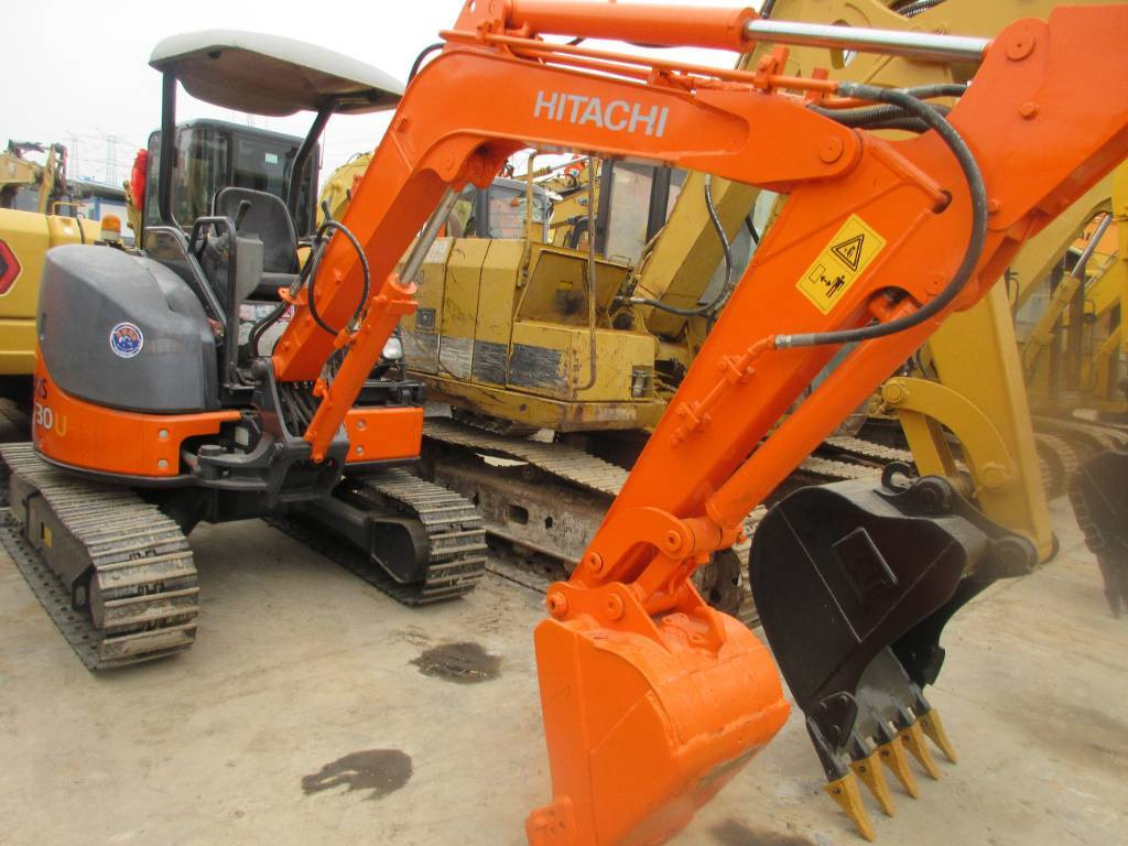 Hitachi ZX 30 U - حفارة مصغرة: صور 2 Hitachi ZX 30 U - حفارة مصغرة: صور 2