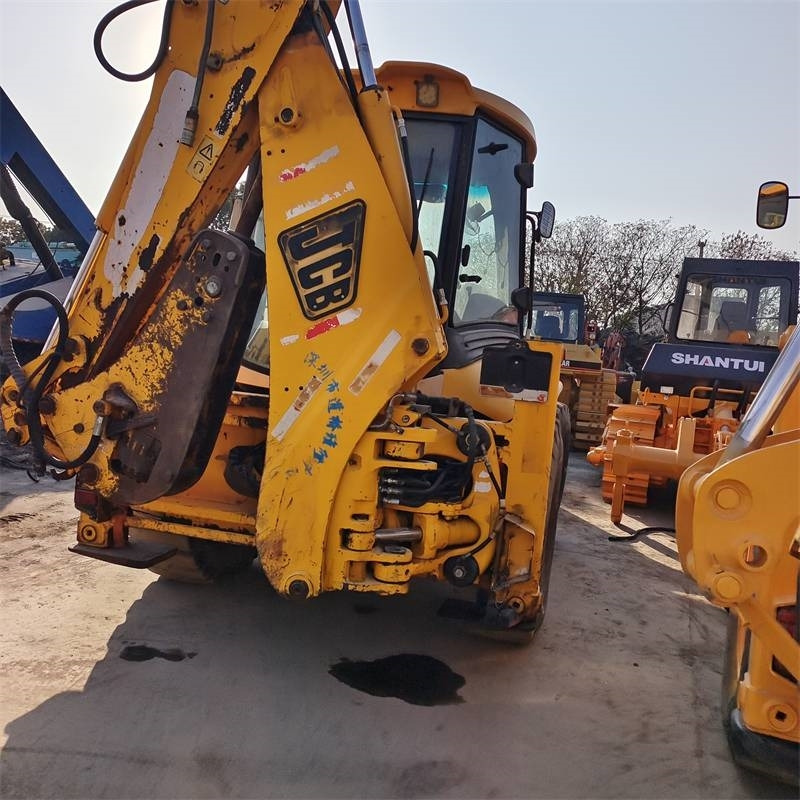 JCB 4CX Brand new machine - حفار متعدد الاستخدام: صور 5 JCB 4CX Brand new machine - حفار متعدد الاستخدام: صور 5