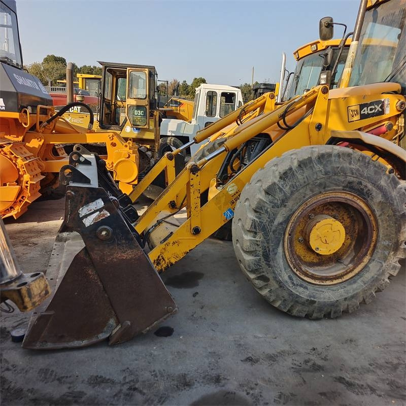 JCB 4CX Brand new machine - حفار متعدد الاستخدام: صور 1 JCB 4CX Brand new machine - حفار متعدد الاستخدام: صور 1