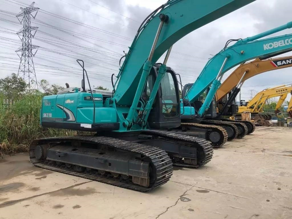 حفارات زحافة Kobelco SK 210: صور 11 حفارات زحافة Kobelco SK 210: صور 11