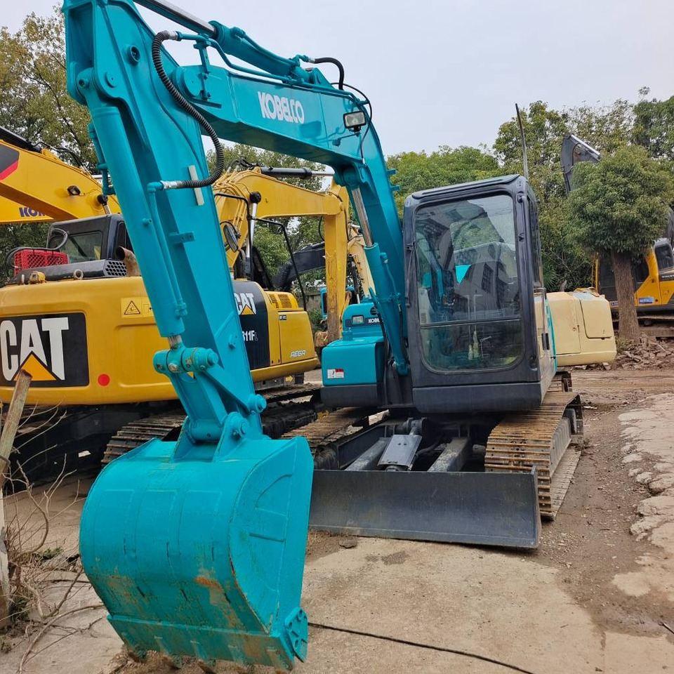 Kobelco SK 75 CSR - حفارات زحافة: صور 1 Kobelco SK 75 CSR - حفارات زحافة: صور 1