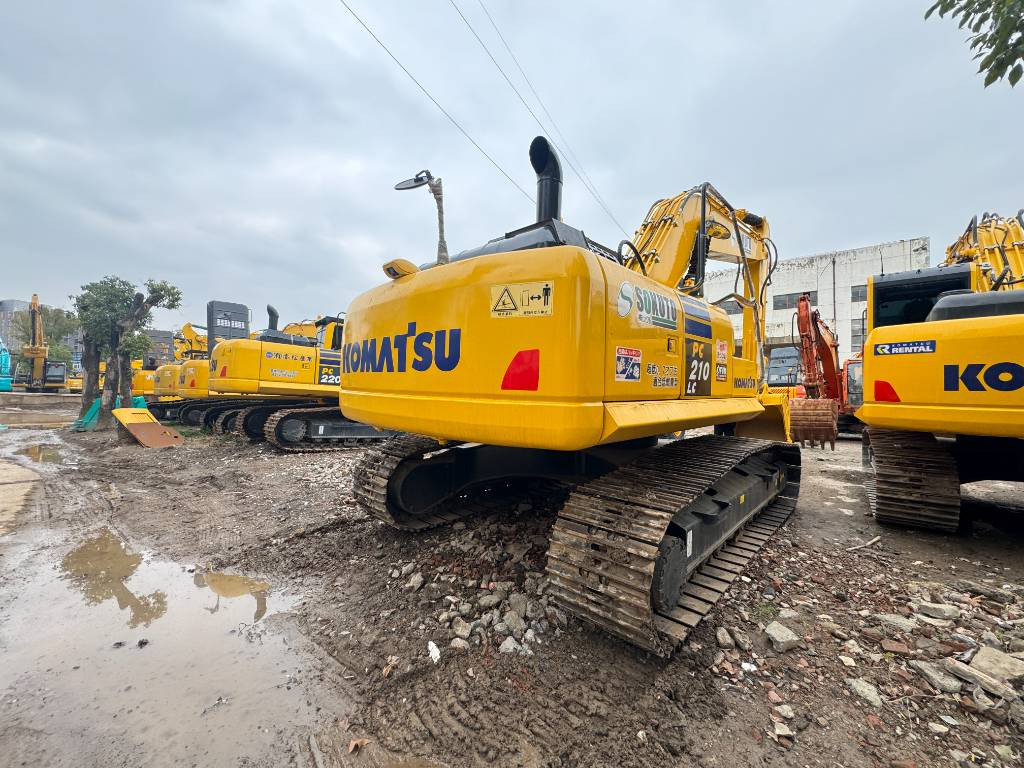 Komatsu PC 210 LC-8 - حفارات زحافة: صور 5 Komatsu PC 210 LC-8 - حفارات زحافة: صور 5